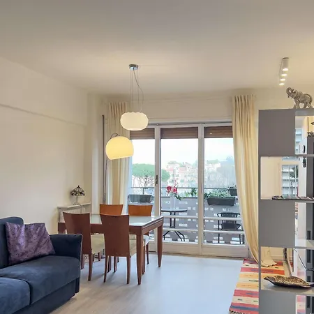 Apartment Domus Lucis Rome