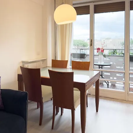 Domus Lucis Apartment *