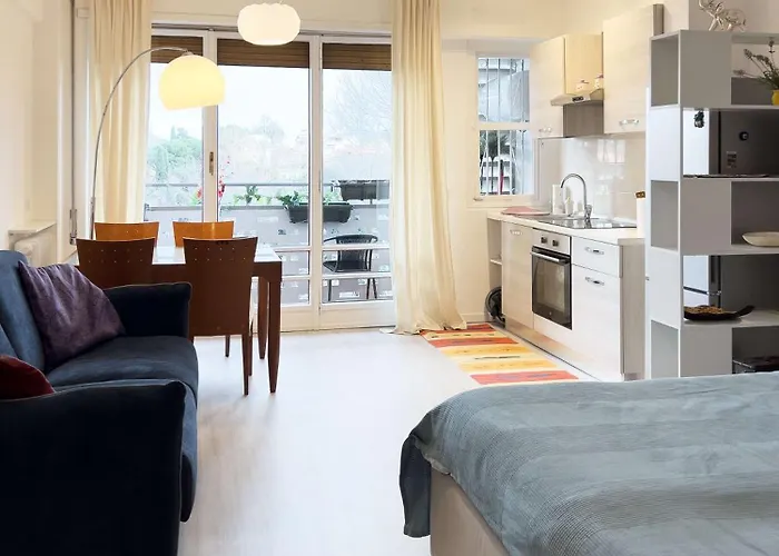 Domus Lucis Апартаменты *